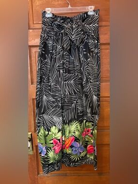 Gottex Black and White Tropical Print Palazzo Pants.